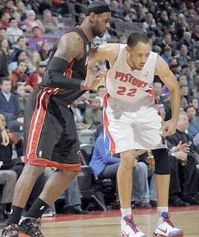 米德：我们让中国队看起来非常平庸，必须吸取一些不同的东西